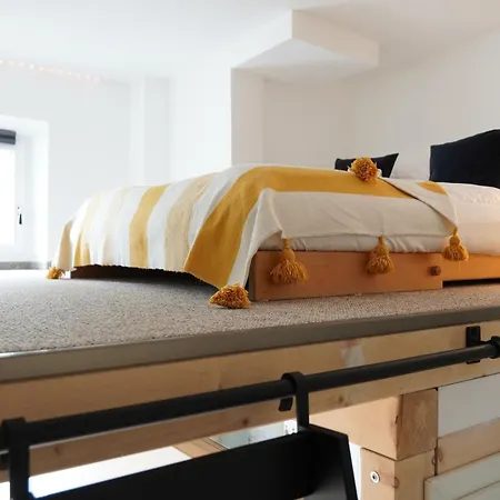 Design Apartment Auf 2 Ebenen - Top Lage & Ausstattung - Fuer Bis Zu 5 Personen